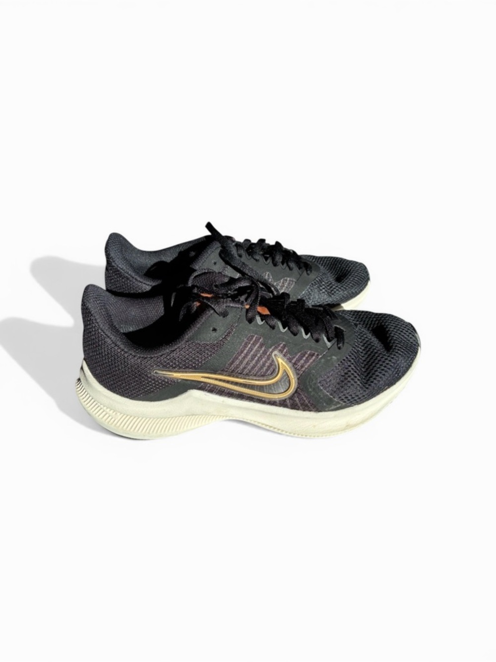 Nike Downshifter Women's Black and bronze Sneakers-size 7